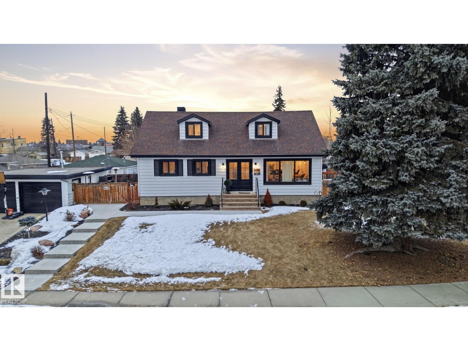 15702 86 Avenue NW, Edmonton, AB, T5R4C4