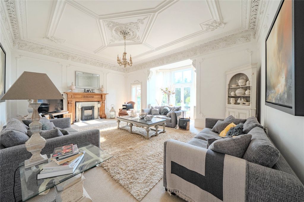 Additional image 3 of 3 bed flat for saleOaklea Hall Close, Adel, Leeds, West Yorkshire LS16