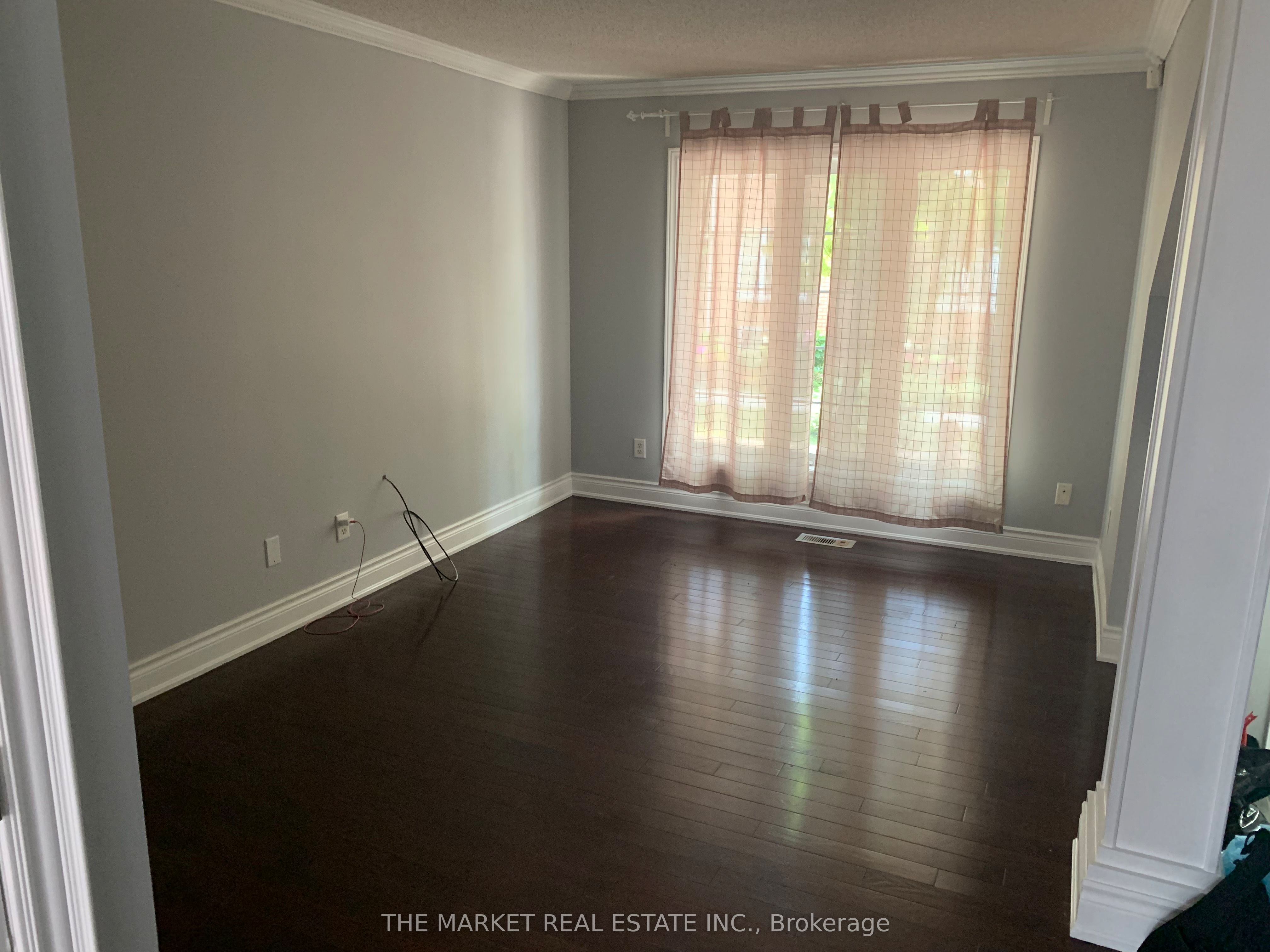 54 Tarragona Boulevard, Toronto, ON, M6N 5C4 photo 2