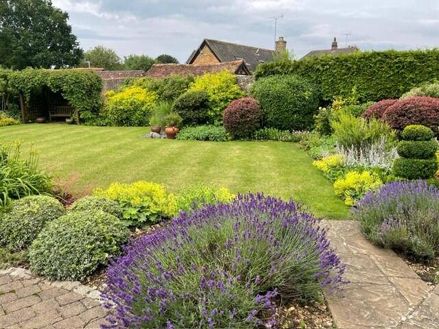 Monks Close, Redbourn, St. Albans, AL3 photo 3