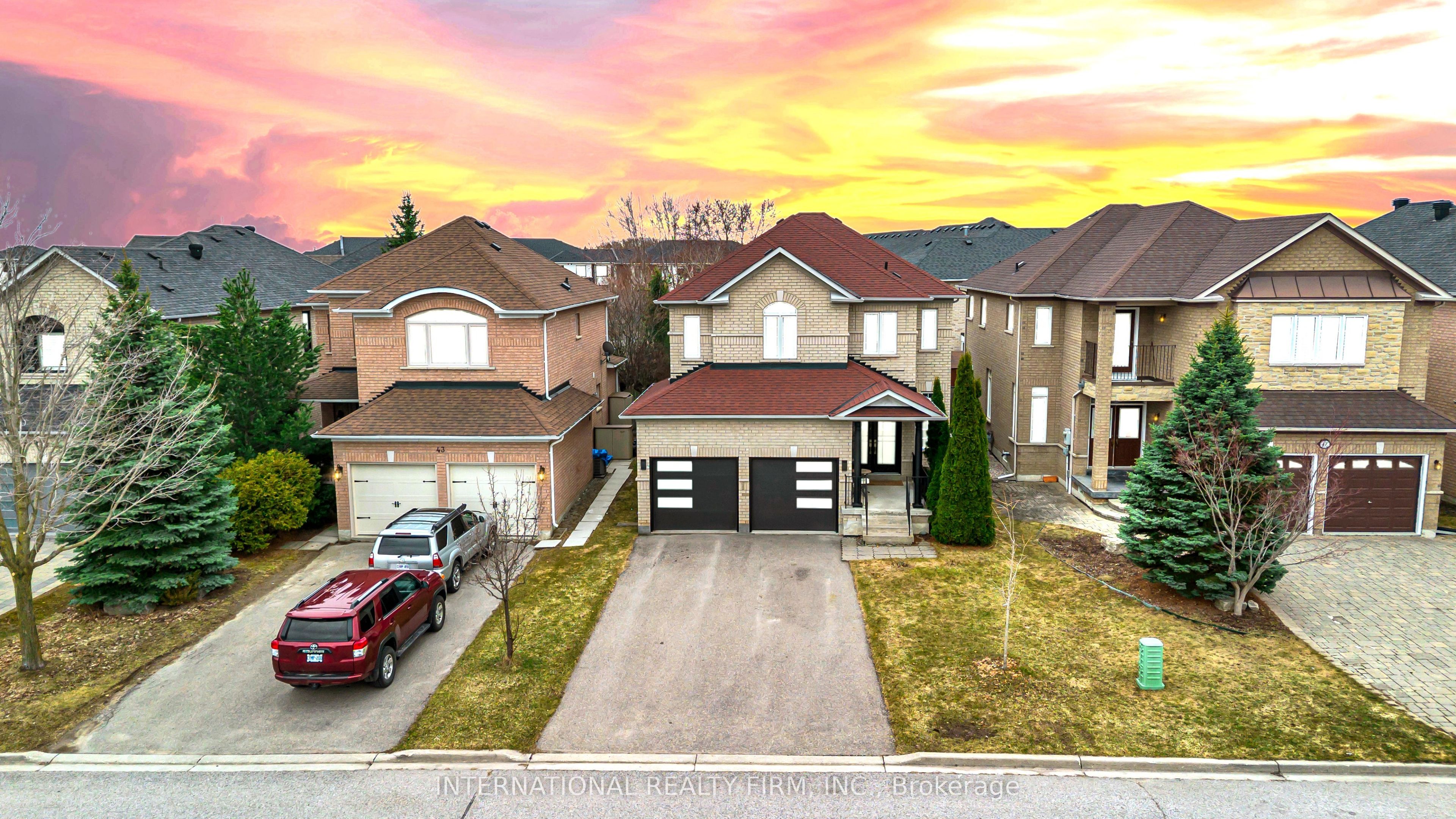 45 Naughton Drive, Richmond Hill, ON, L4C 0R2