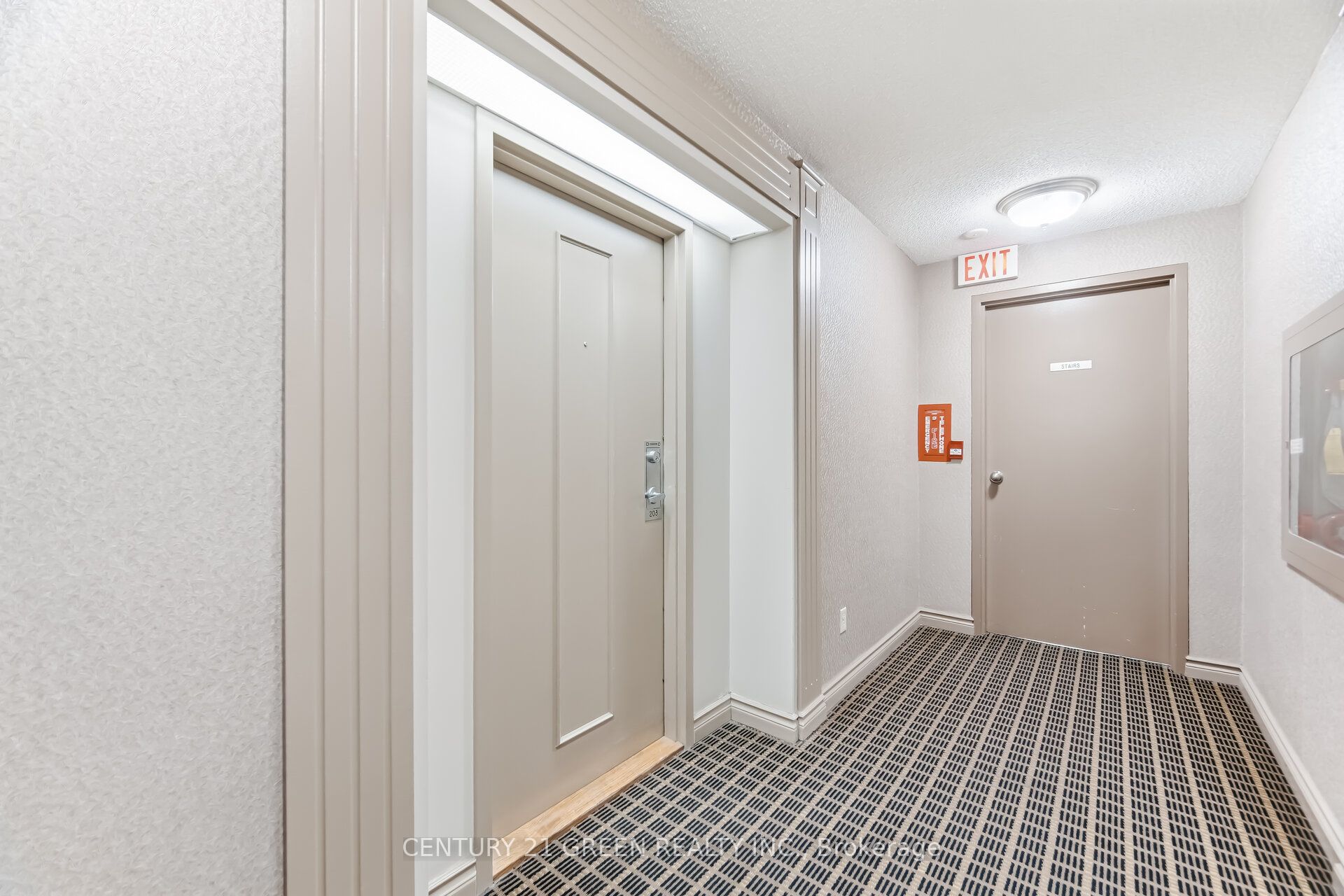 Additional image 6 of 203-135 Hillcrest Avenue, Mississauga, ON, L5B 4B1