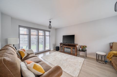 Padworth Avenue, Reading, Berkshire RG2
