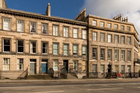 18/5 Leopold Place, Hillside, Edinburgh EH7