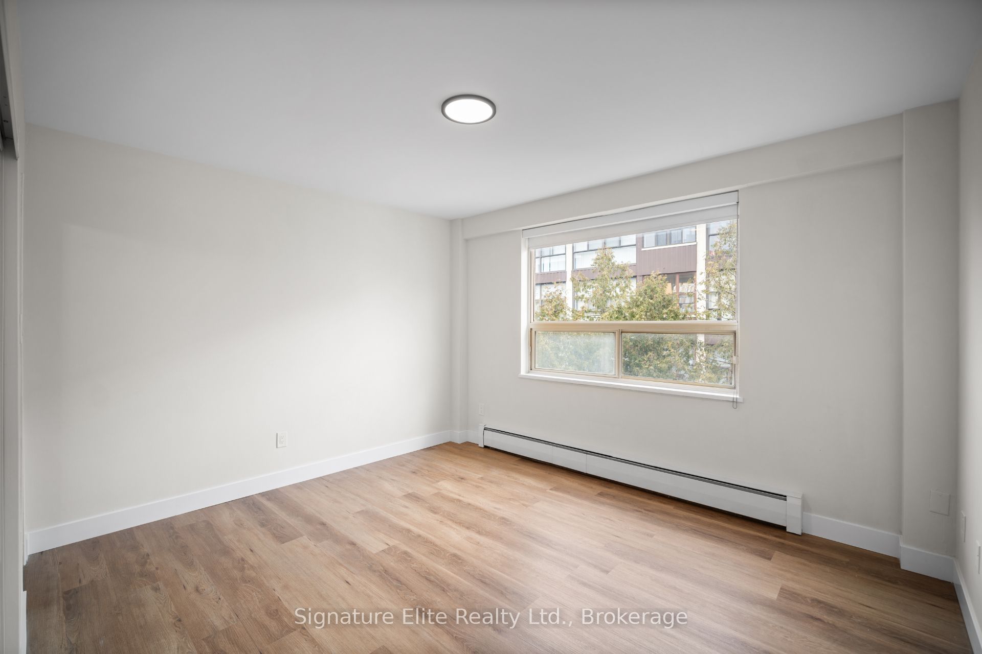 Additional image 6 of 303-250 St Clair Avenue W, Toronto, ON, M4V 1R6