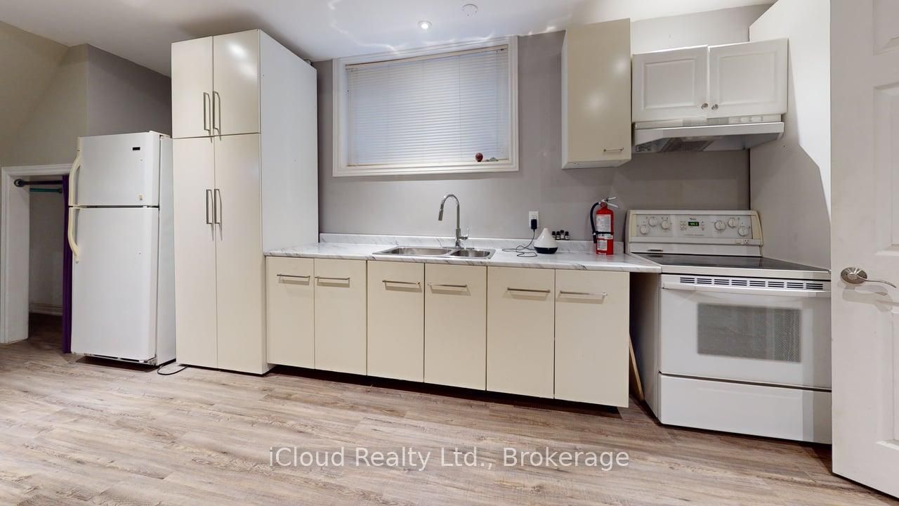 Additional image 2 of 2-55 Royal Palm Drive, Brampton, ON, L6Z 1P1