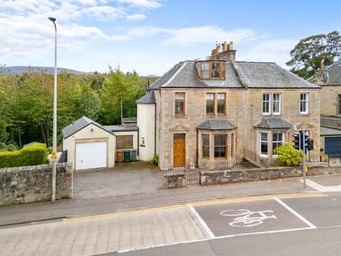 493 Lanark Road West, Balerno, Edinburgh EH14