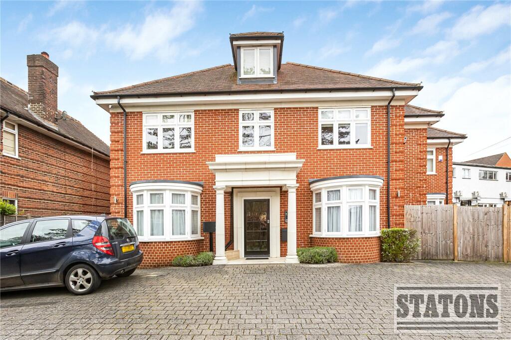 Bradmore Way, Brookmans Park, Hertfordshire, AL9