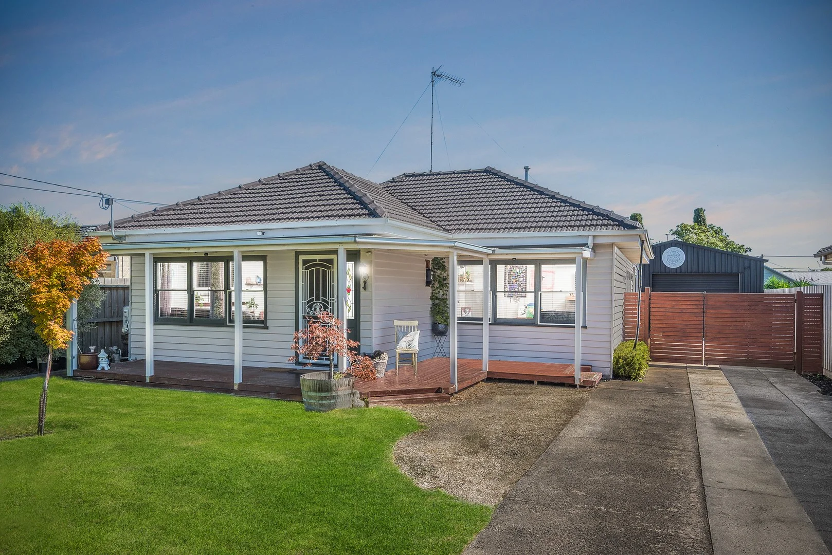 16 Brayshay Road, Newcomb VIC 3219