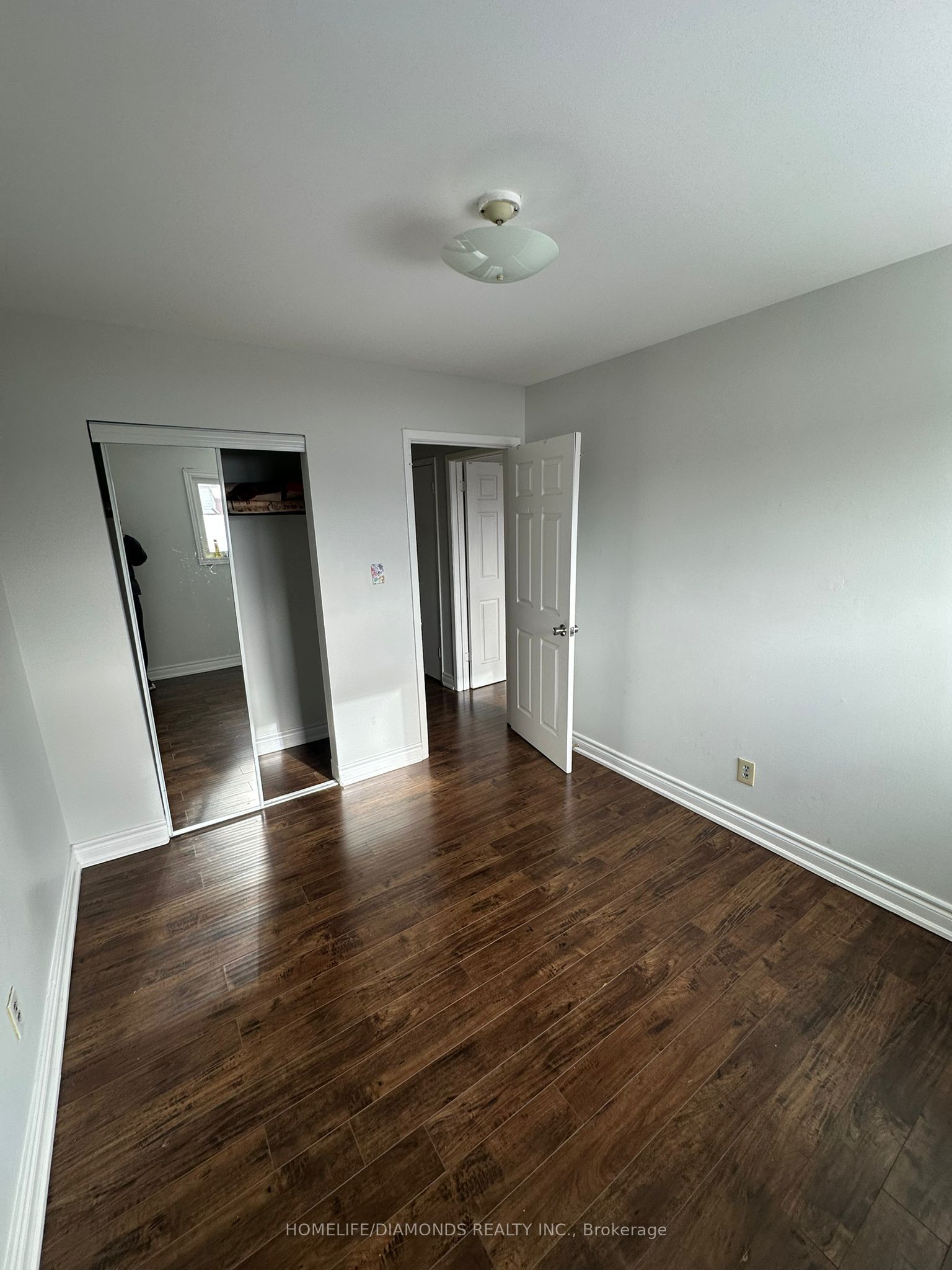 Additional image 6 of MAIN-3142 Purnell Court, Mississauga, ON, L4T 2J6