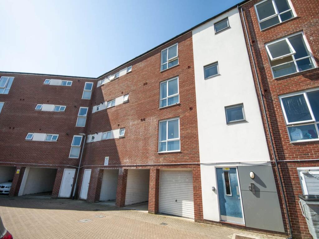 Aviation Avenue, Hatfield, Hertfordshire