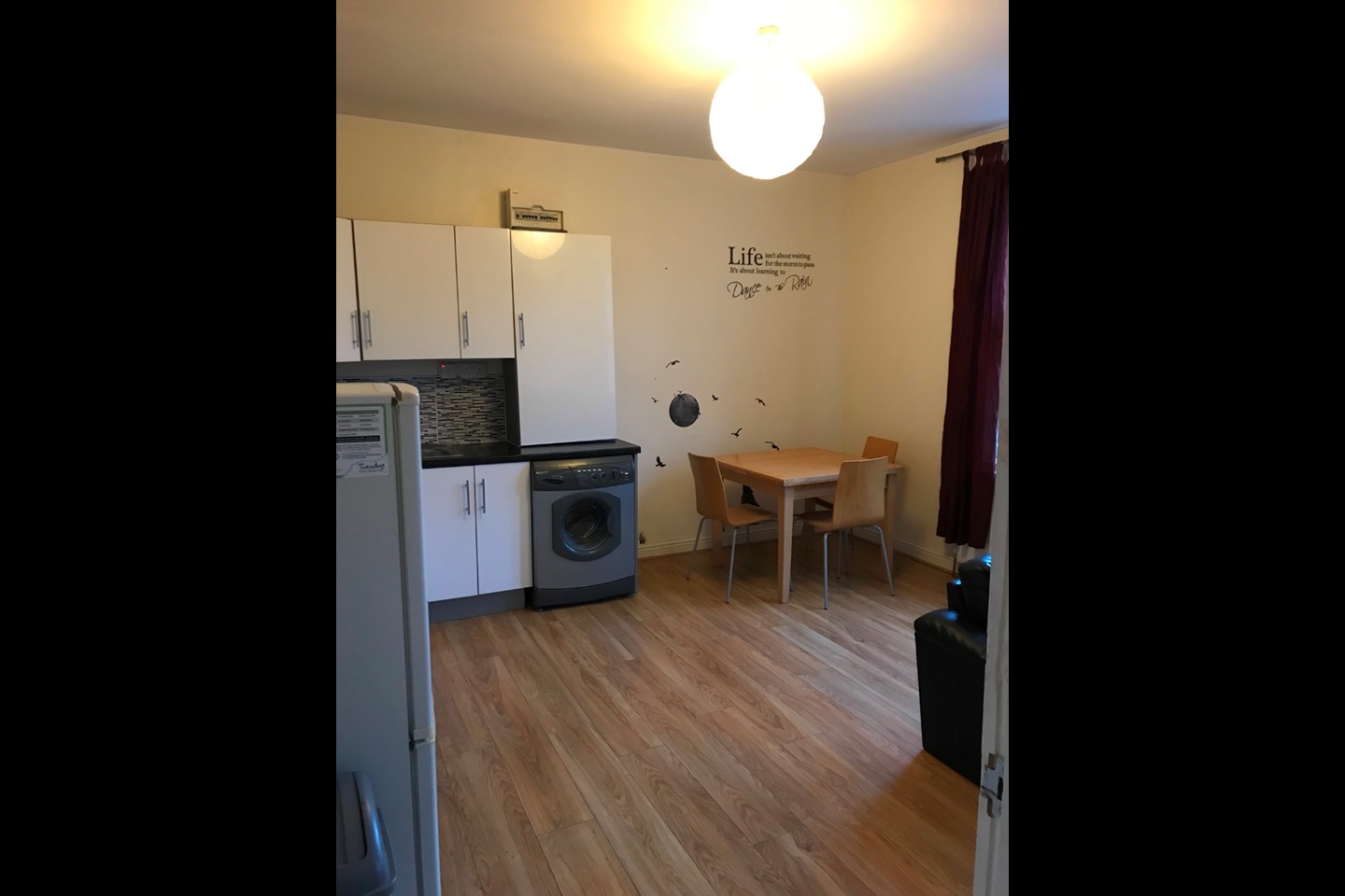 3 Bed Flat, Aberdeen Grove, LS12, N1 7GU photo 3