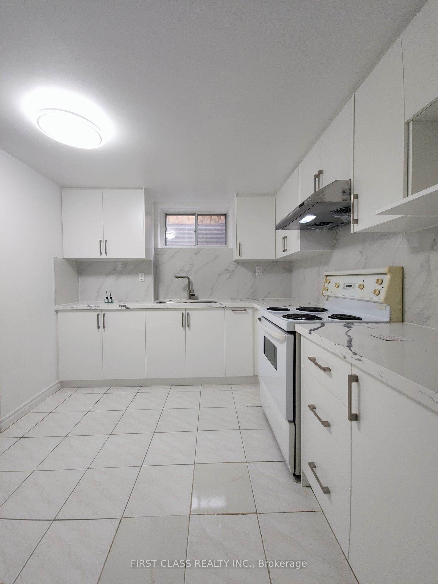27 Macklingate Court, Toronto, ON, M1V 1A2