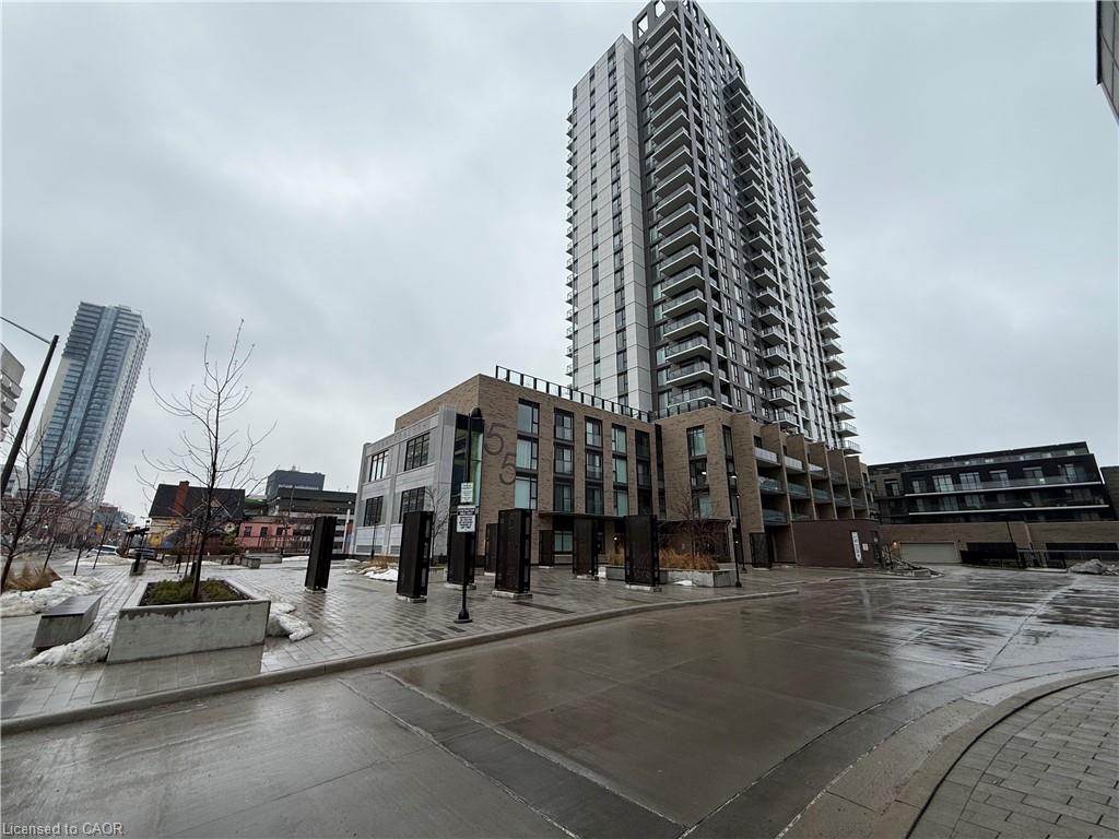 1701-55 Duke Street W, Kitchener, ON, N2H 0C9