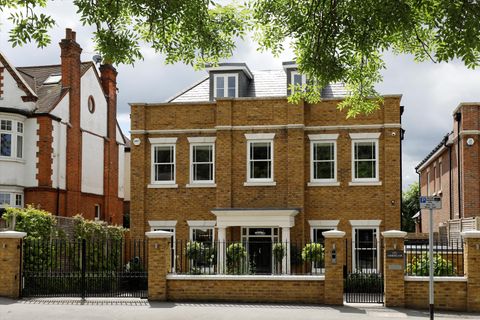Cottenham Park Road, Wimbledon, London SW20