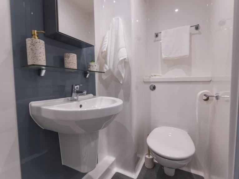 Room in a Shared Flat, Onyx, B4, N1 7GU photo 3
