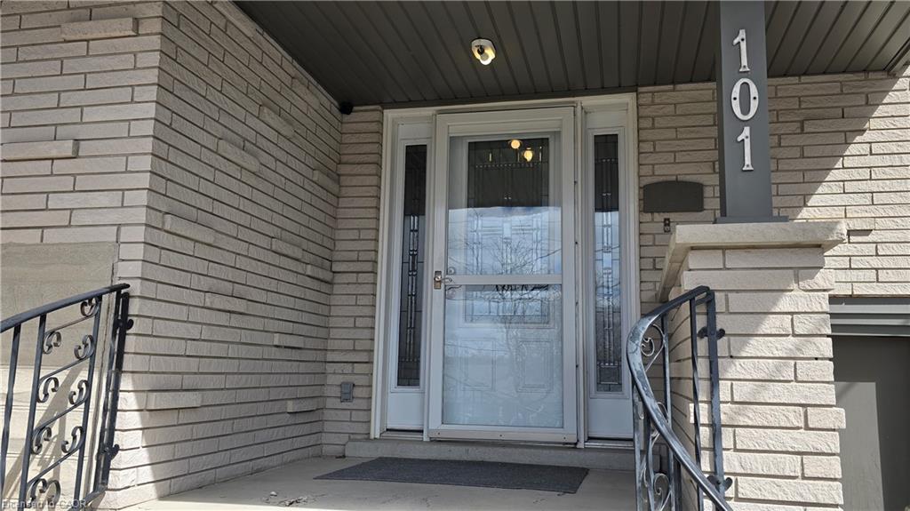 101 Lang Crescent, Kitchener, ON, N2K 1P4 photo 2