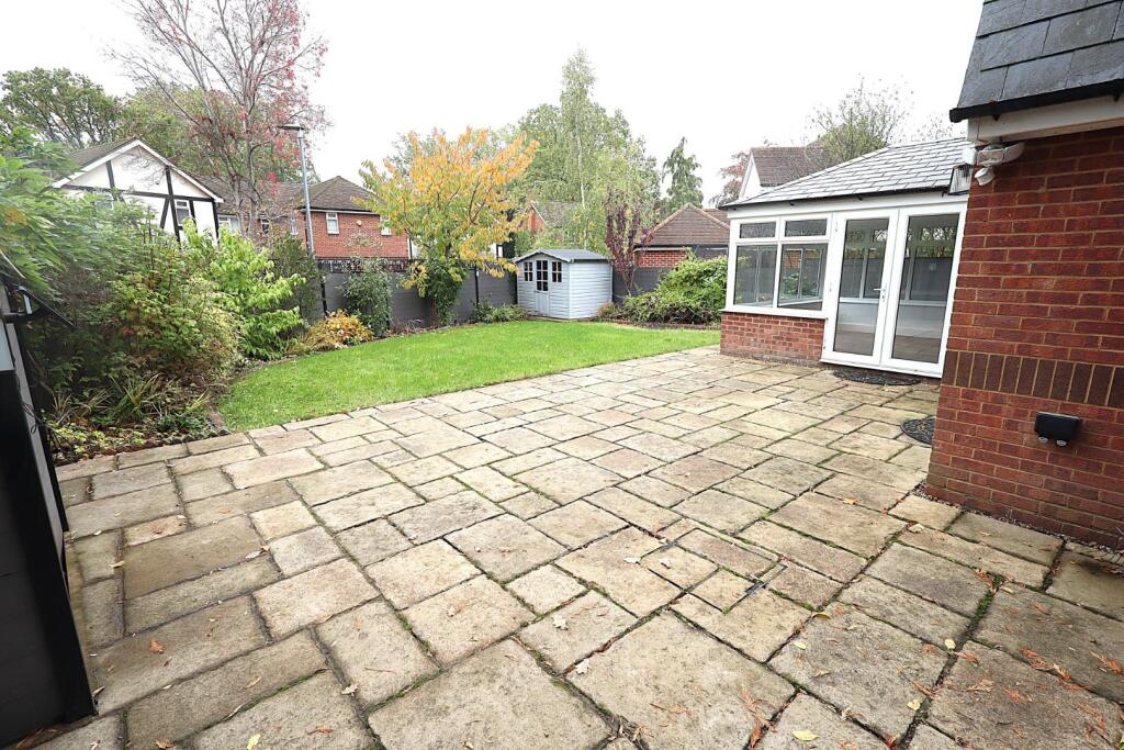 Hazel Road, Park Street, St. Albans photo 4