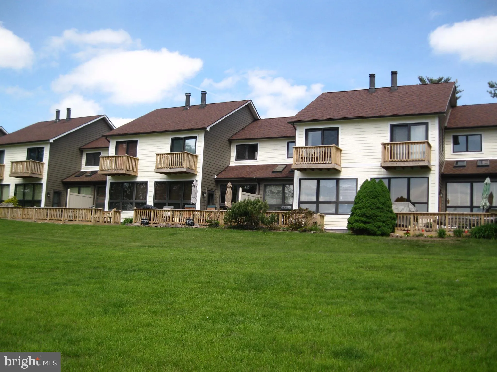 Additional image 2 of 24 Ski Harbor Drive, Mc Henry, MD 21541