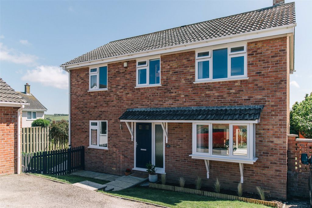 Additional image 2 of 4 bed detached house for salePenmere Drive, Newquay TR7