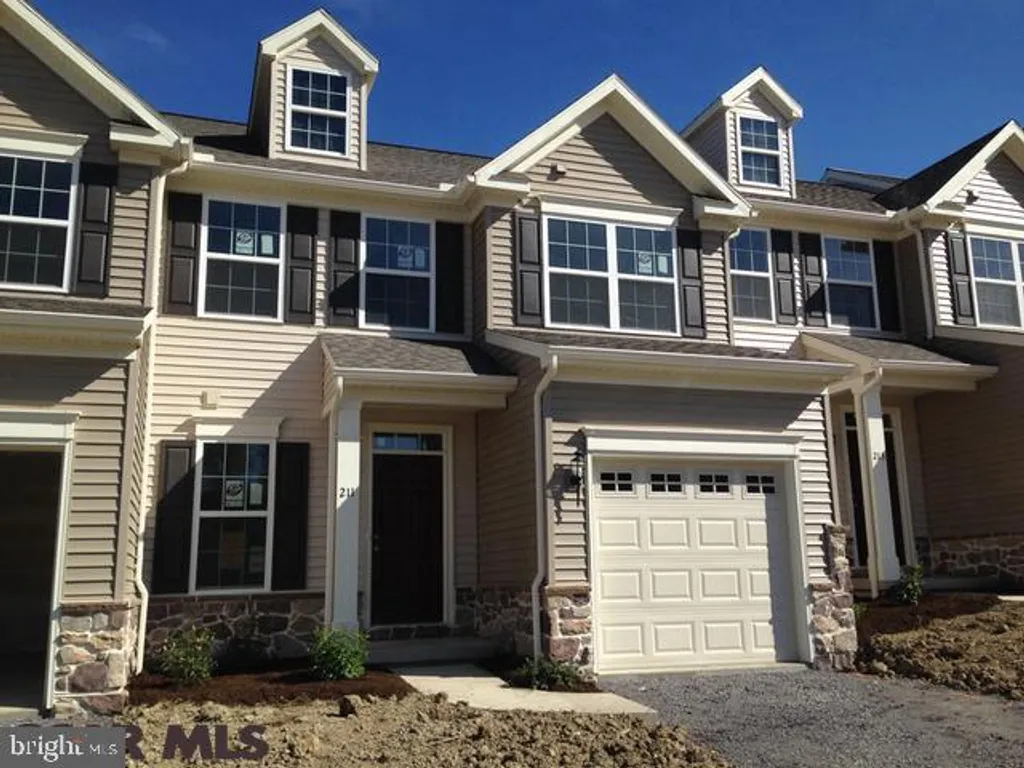 211 Kestrel Lane, Boalsburg, PA 16827