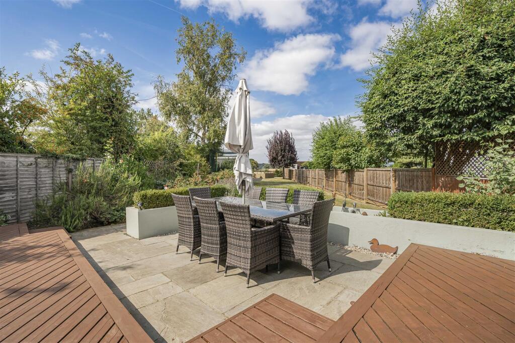 Additional image 19 of Two Oaks Drive, Welwyn