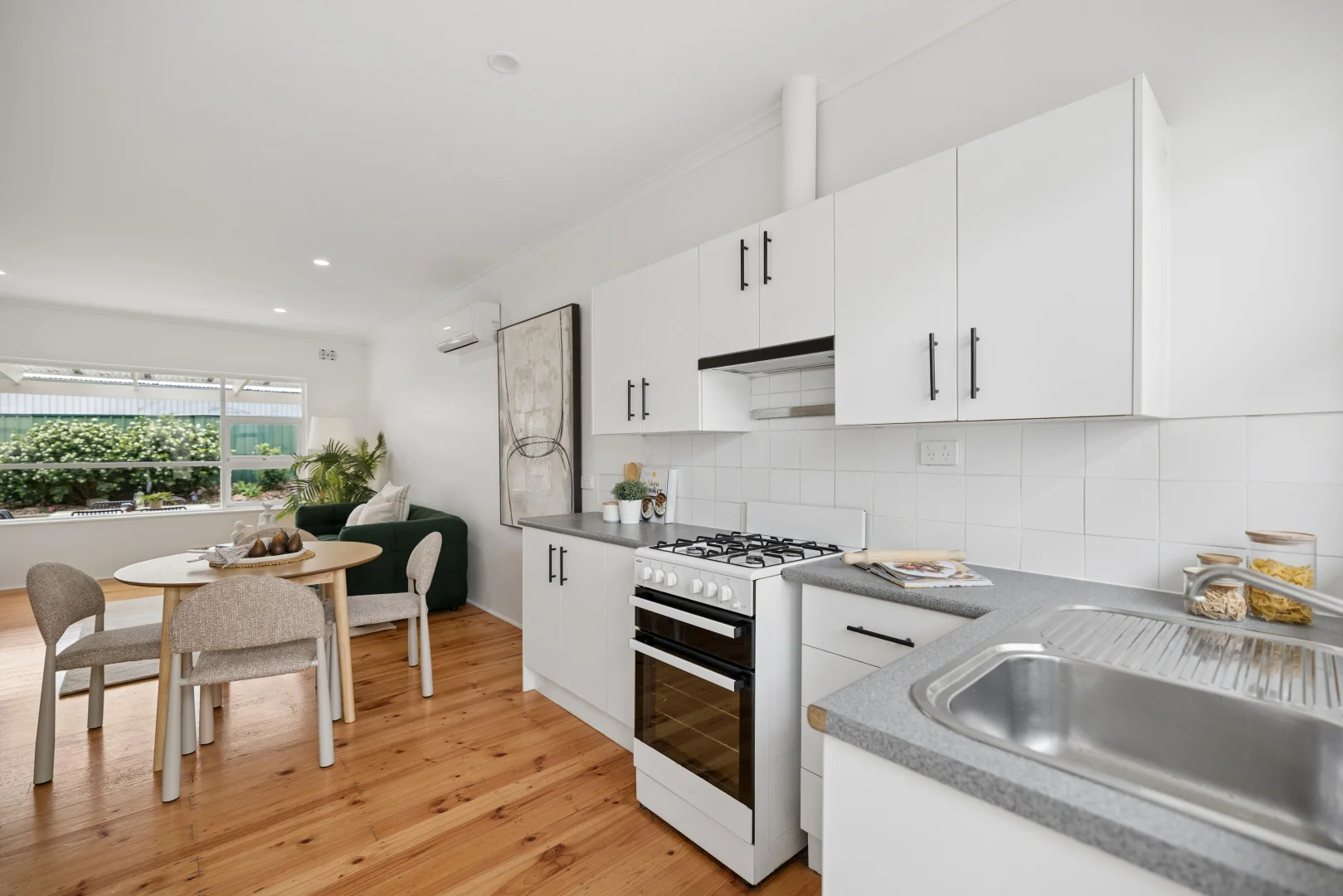 Additional image 7 of 4/116 Military Road, Henley Beach South SA 5022