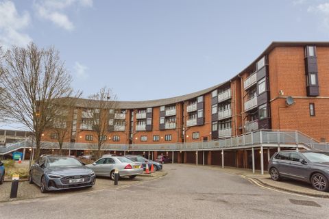 Nash Way, Kenton, Harrow HA3