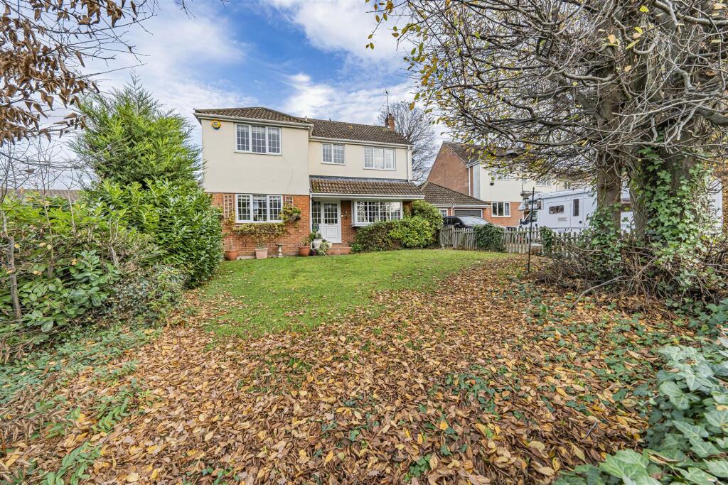 Oakwood Road, Bricket Wood, St. Albans