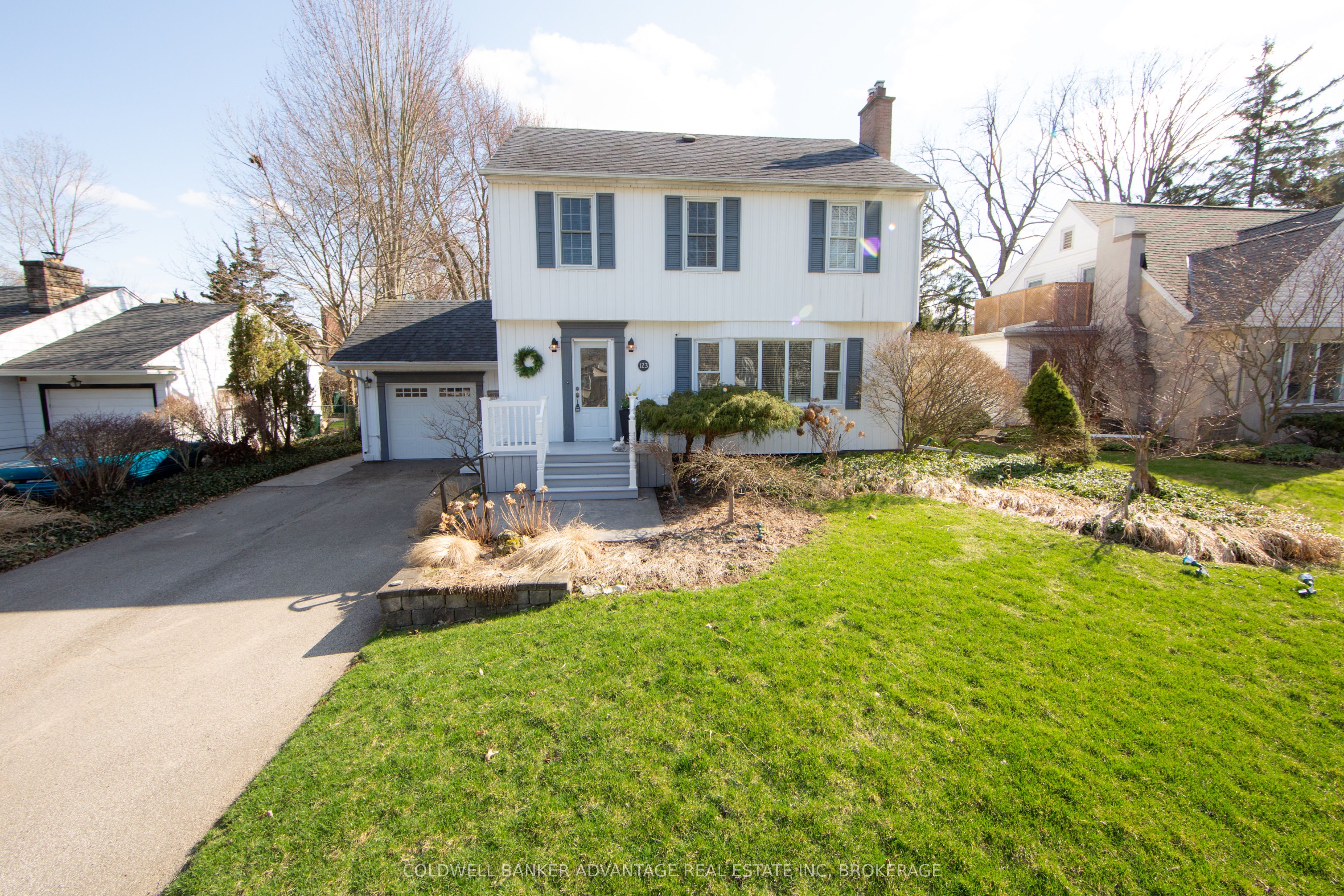 123 Parkway Parkway, Welland, ON, L3C 4C5