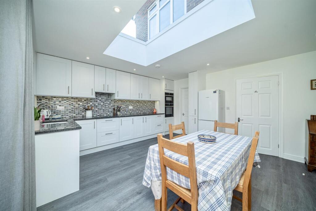 Additional image 11 of Laburnum Grove, St. Albans