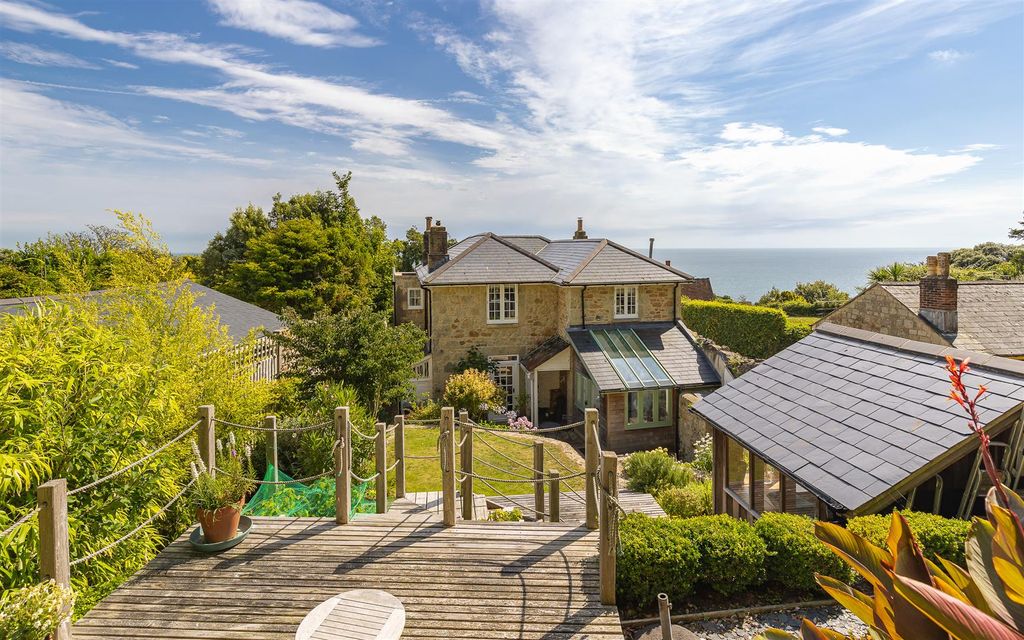 Additional image 2 of 4 bed property for saleBonchurch, Isle Of Wight PO38