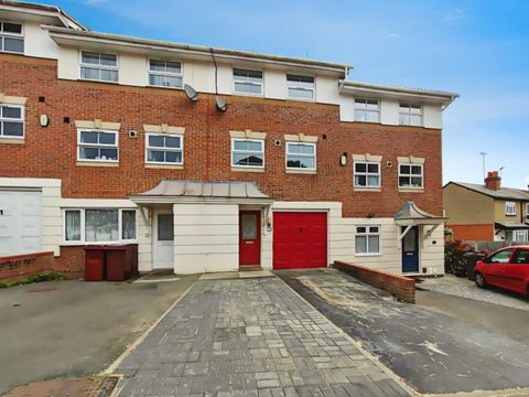 Elm Park, Reading RG30