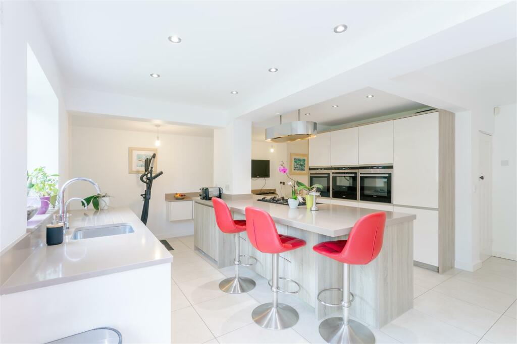 Stapylton Avenue, Harborne, Birmingham, B17 photo 2