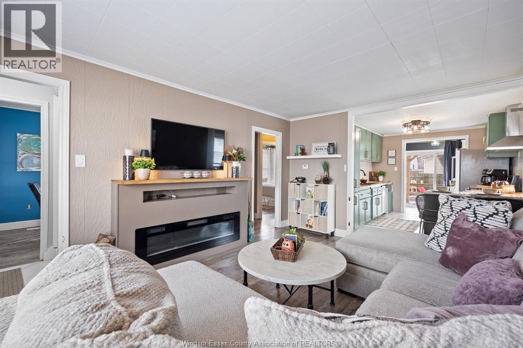 1753 Westcott , Windsor, ON, N8Y4E1 photo 5