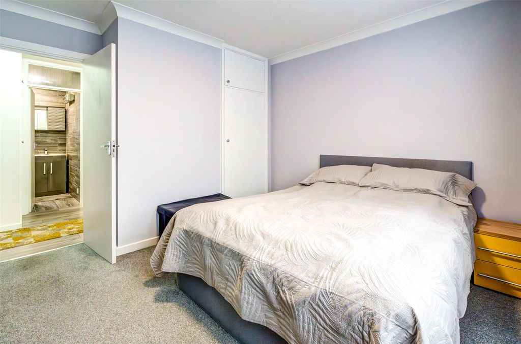 Additional image 10 of 2 bed flat for saleSunningdale Court, Jupps Lane, Goring-By-Sea, Worthing BN12