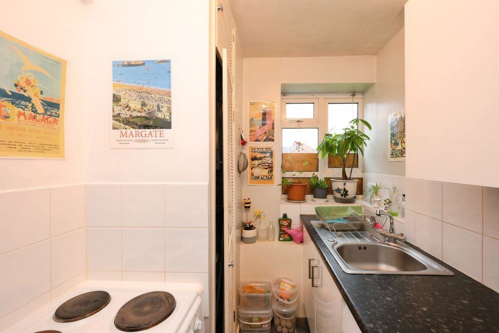 Additional image 6 of 1 bed flat for saleTudor Way, Hertford SG14