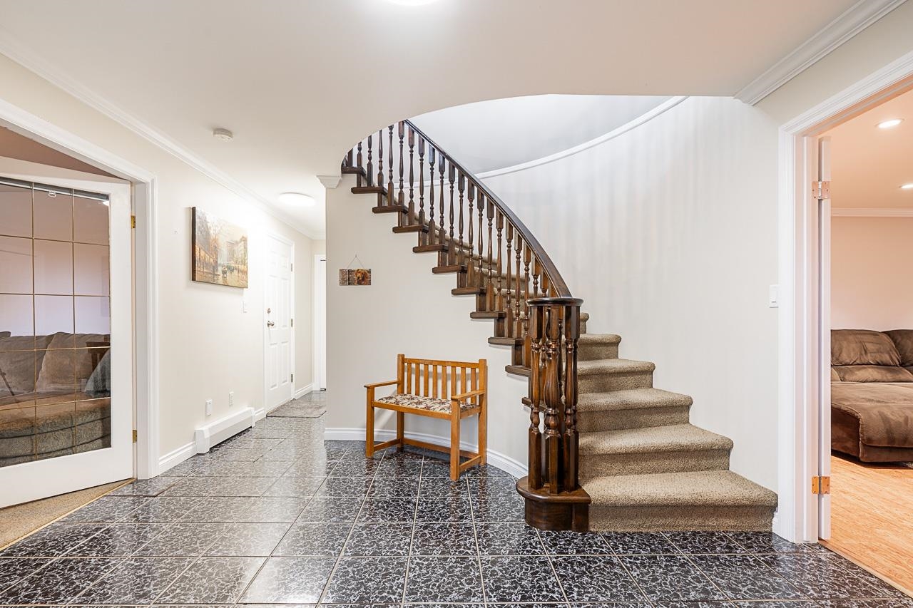 Additional image 4 of 23368 124 Avenue, Maple Ridge, BC, V2X 4K4