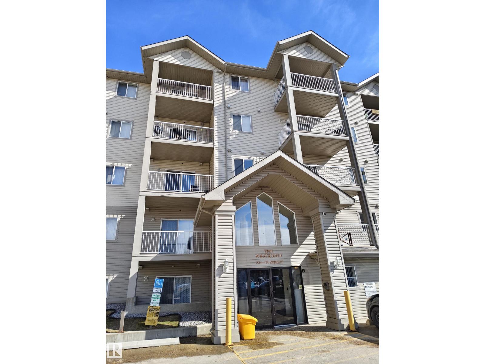 209-7511 171 Street NW, Edmonton, AB, T5T6S7
