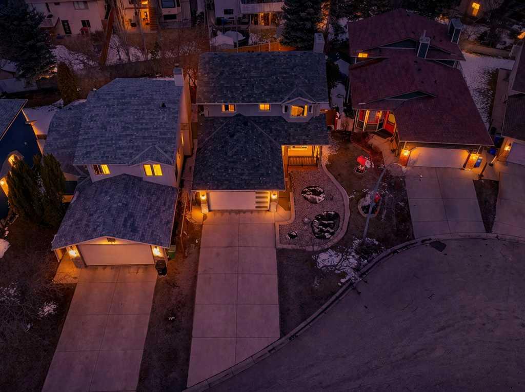 Additional image 3 of 256 Riverside Mews SE, Calgary, AB, T2C 3Y8