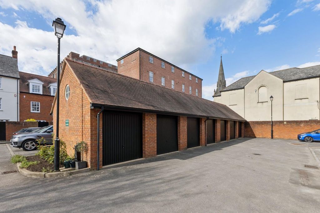 Additional image 19 of 2 bed flat for saleCrane Bridge Road, Salisbury SP2