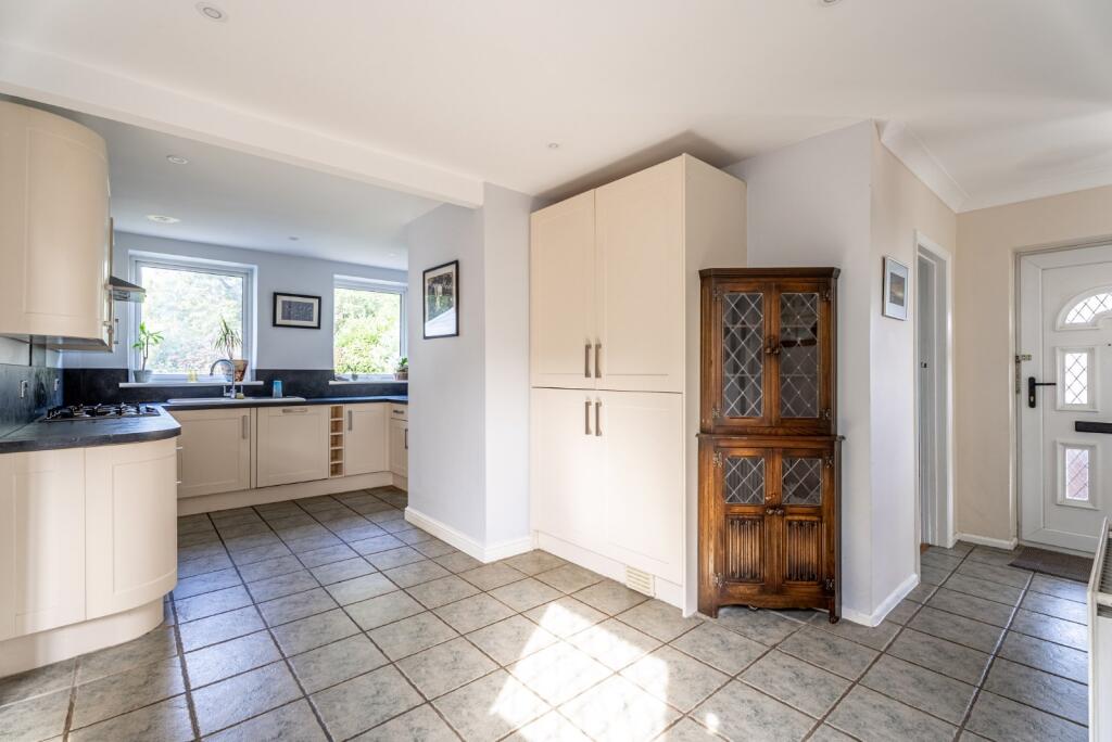 Conquerors Hill, Wheathampstead, St. Albans, Hertfordshire, AL4 photo 3