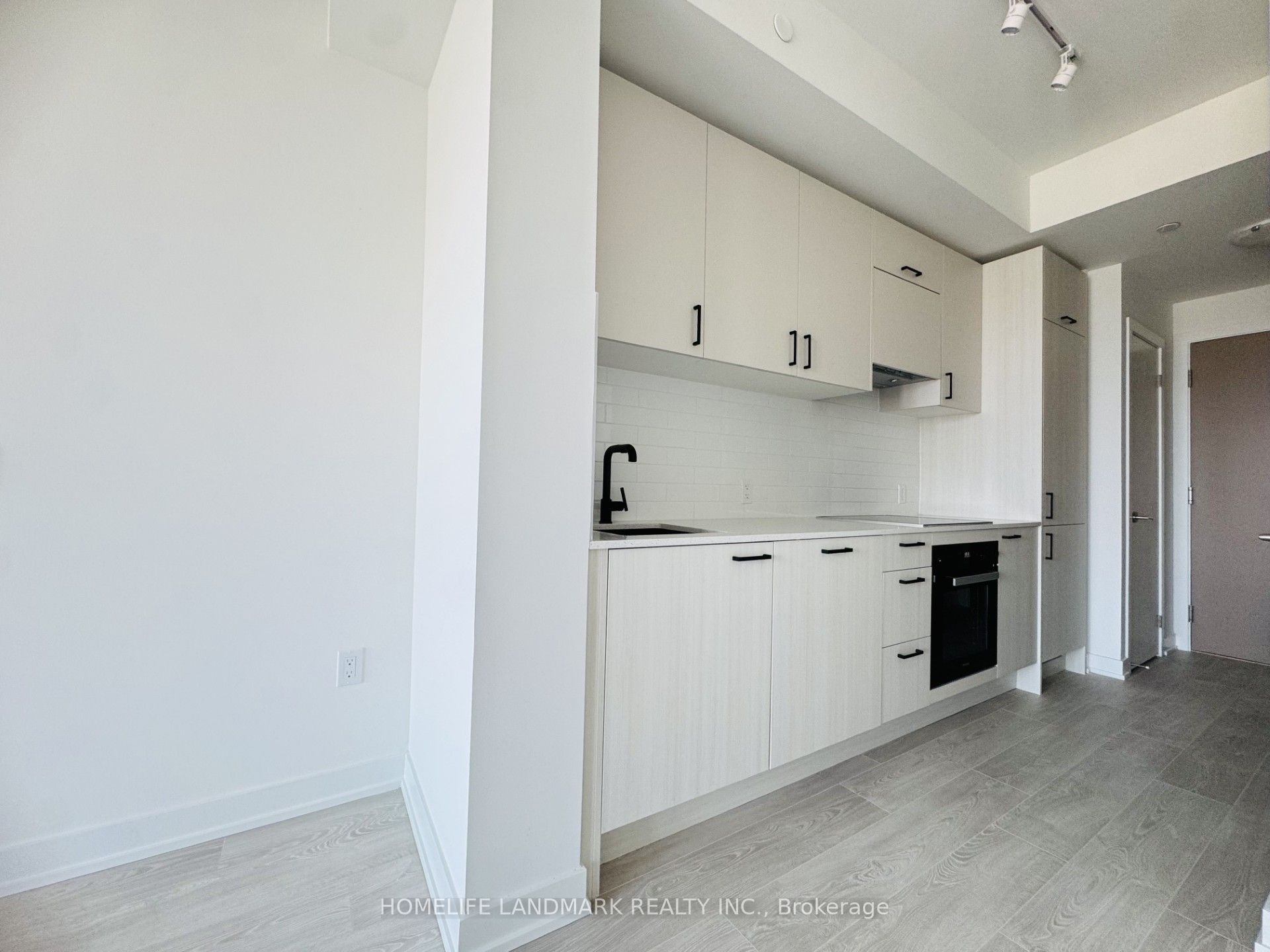 Additional image 6 of 1108-5 Quarrington Lane, Toronto, ON, M3C 0S5