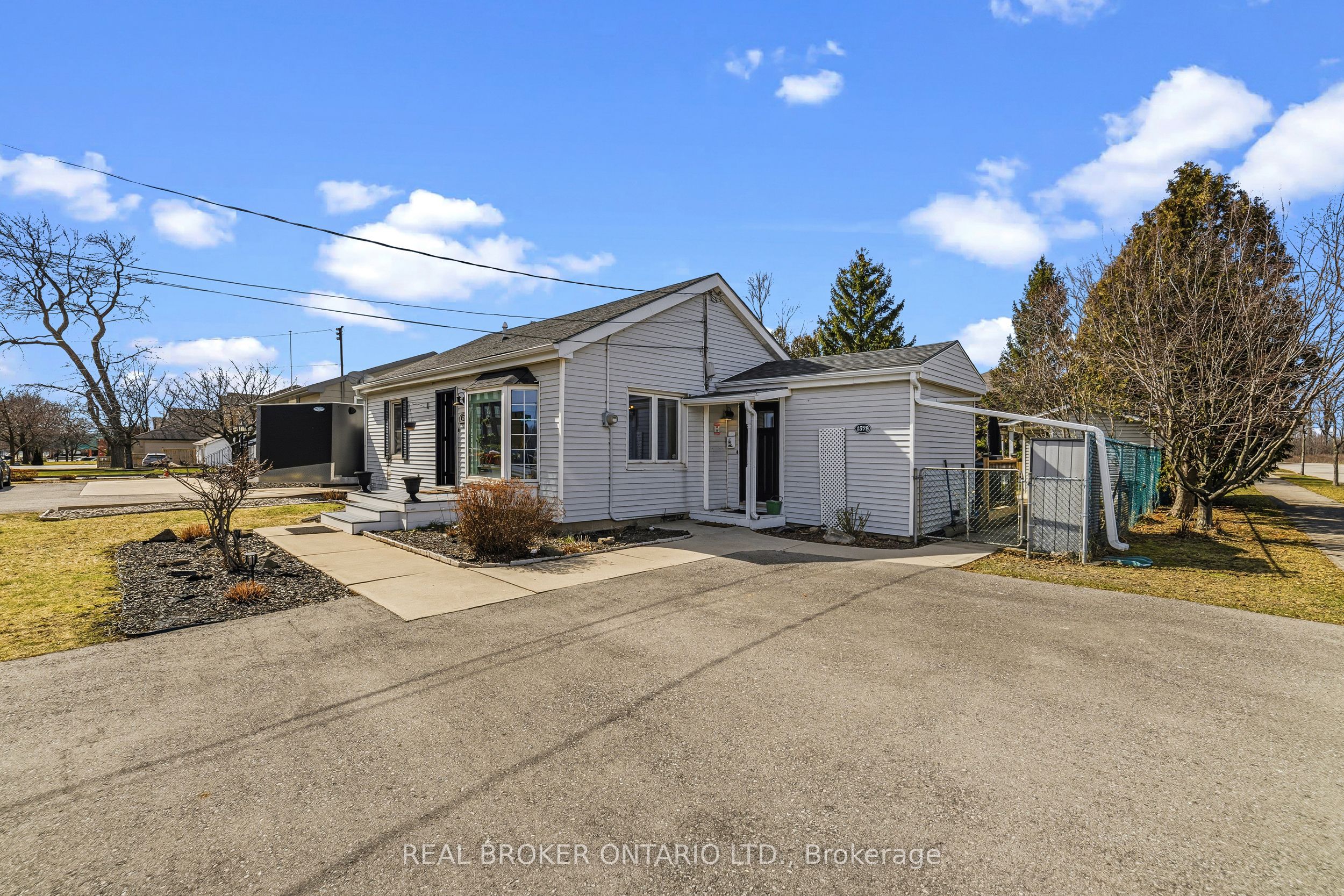 Additional image 2 of 1378 Upper Wellington Street, Hamilton, ON, L9A 3S9