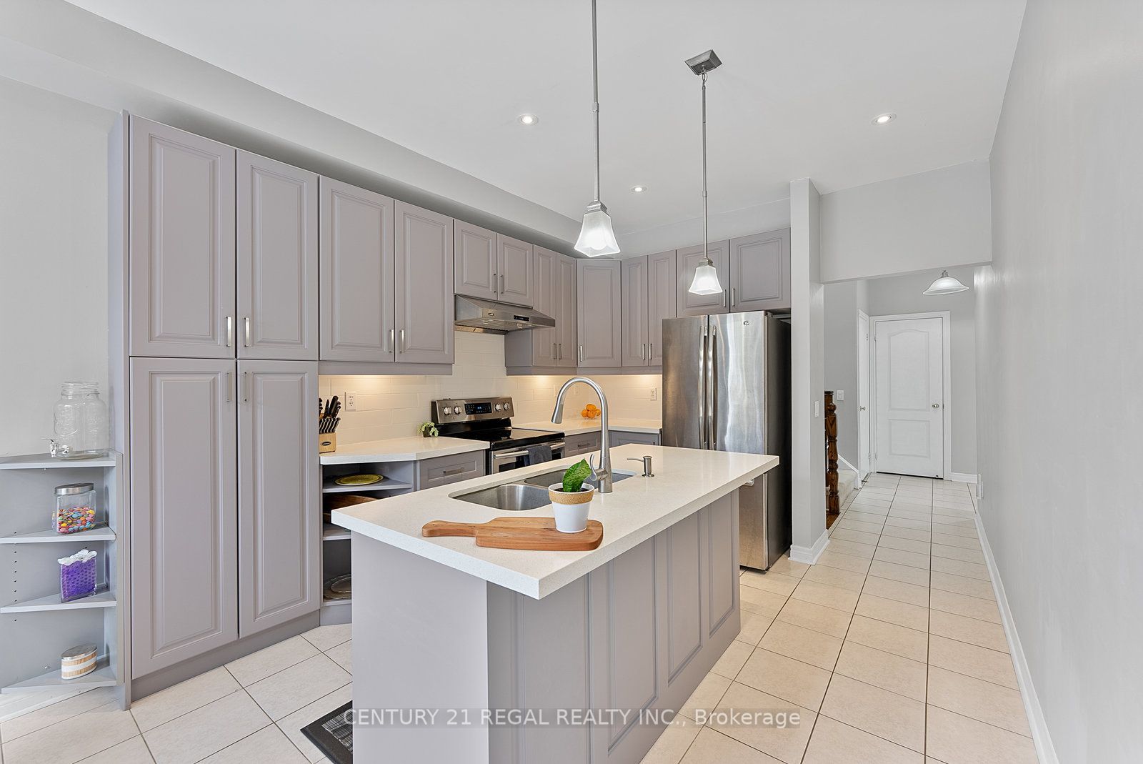 Additional image 3 of 42 Ballymore Drive, Aurora, ON, L4G 7E6