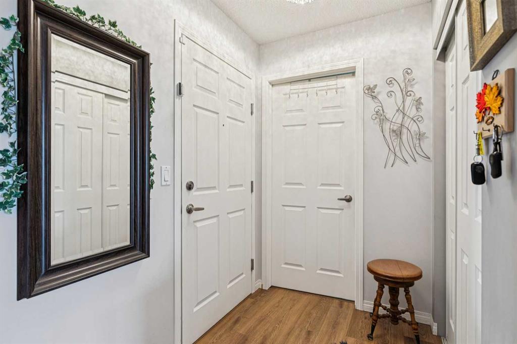 Additional image 5 of 106-2022 Canyon Meadows Drive SE, Calgary, AB, T2J 7H1