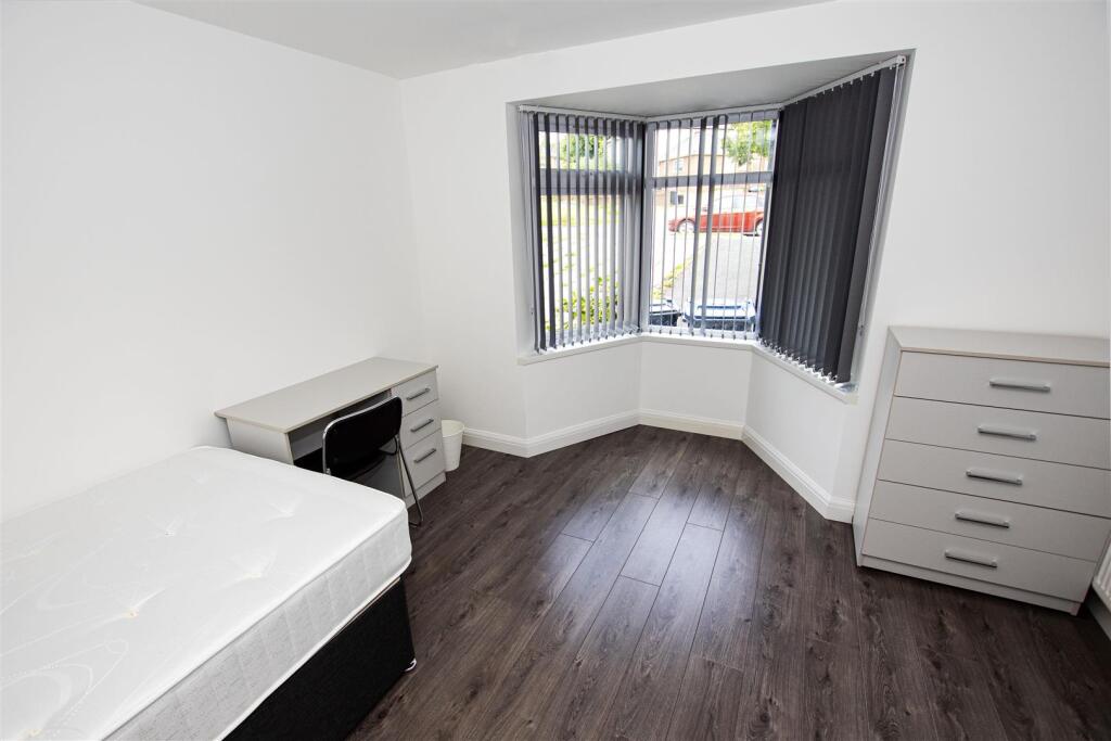 Quinton Road, Birmingham, West Midlands, B17 photo 3