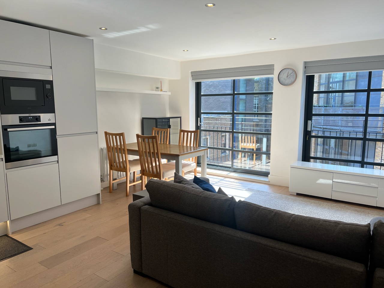 2 Bed Flat, Calvin St, E1, N1 7GU photo 3