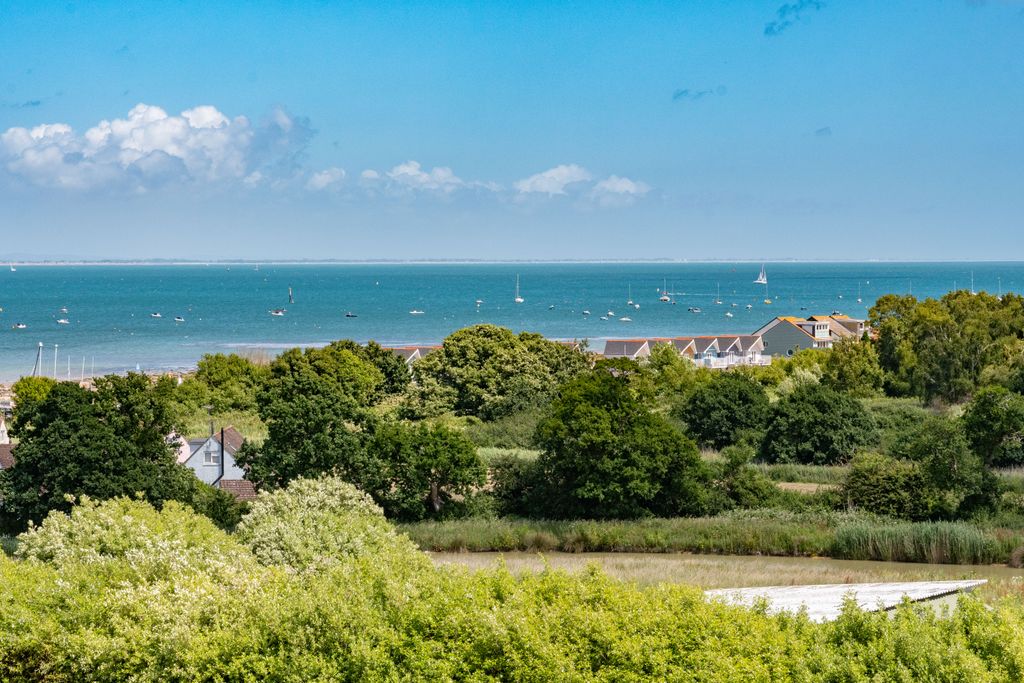 Additional image 4 of 5 bed detached house for saleOakhill Road, Seaview, Isle Of Wight PO34