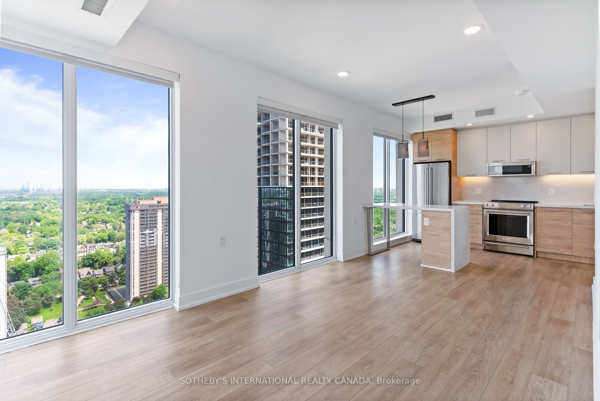 1902-200 Redpath Avenue, Toronto, ON, M4P 0E6